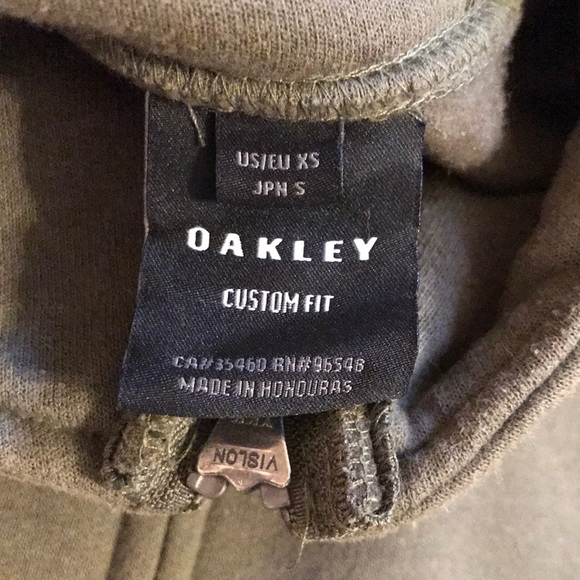 Oakley jacket - Picture 3 of 3